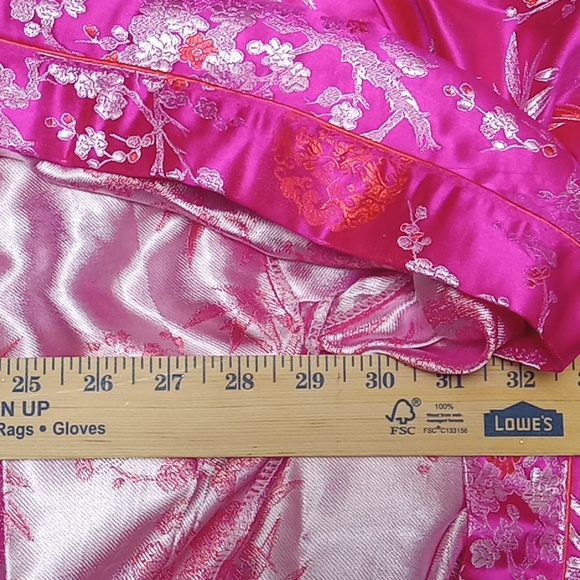 EASTERN COLLECTION Robe  100% Silk Sz F2 (NO Belt).  *A6* - Picture 15 of 17